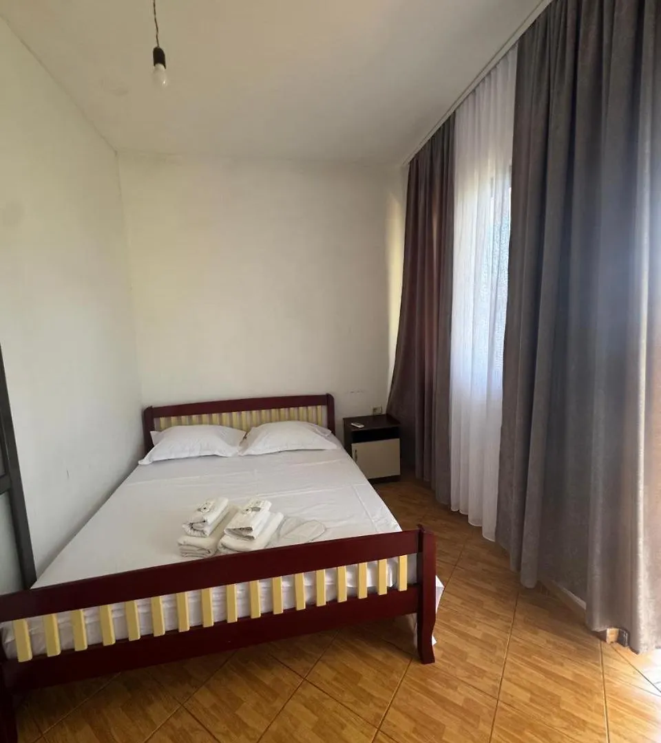 Hotel Luli Baks-Rrjoll Daire