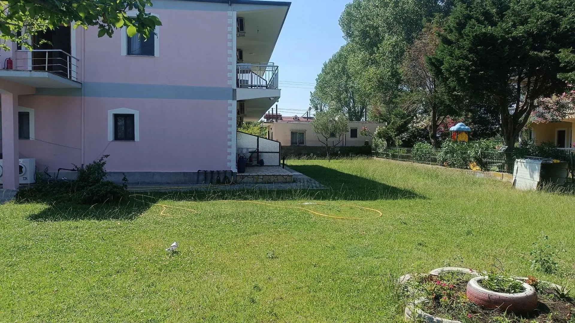 Hotel Luli Baks-Rrjoll 0*,  Албания
